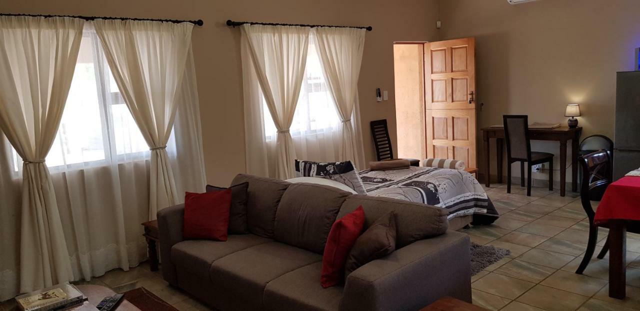 Cottage Lenise Phalaborwa Exterior photo