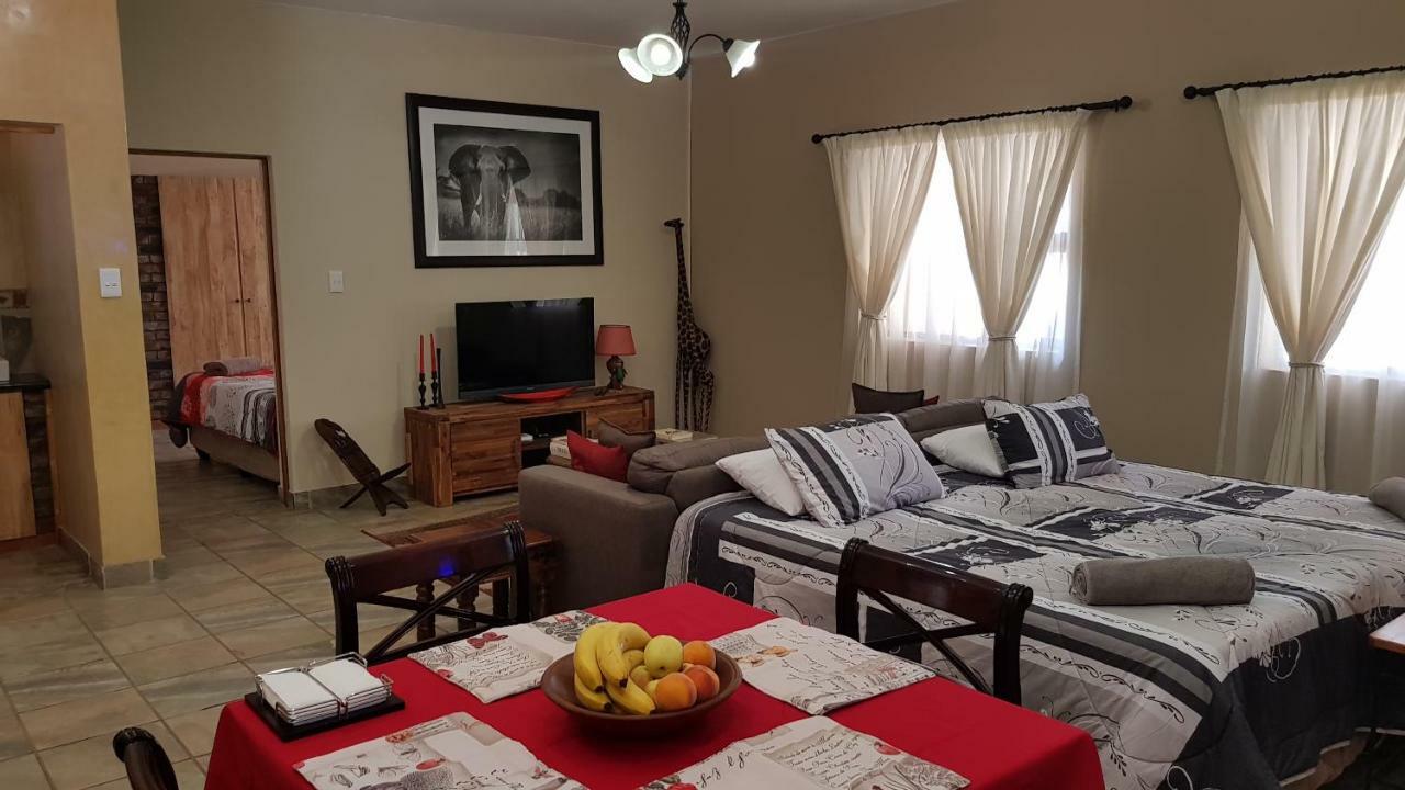 Cottage Lenise Phalaborwa Exterior photo